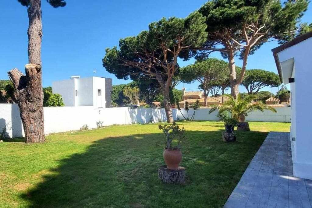 Villa Yoli 26 Con Piscina Y Jardin Cerca De La Playa 奇克拉纳－德拉弗龙特拉 外观 照片