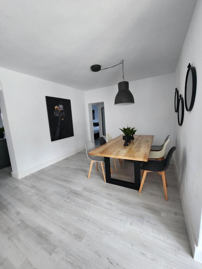 Villa Yoli 26 Con Piscina Y Jardin Cerca De La Playa 奇克拉纳－德拉弗龙特拉 外观 照片